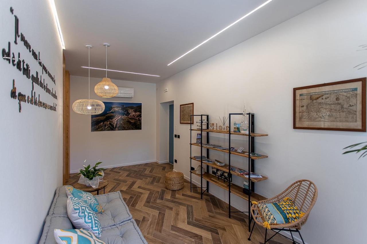 Brezza Marina Guest House 포르투 에르콜레 외부 사진